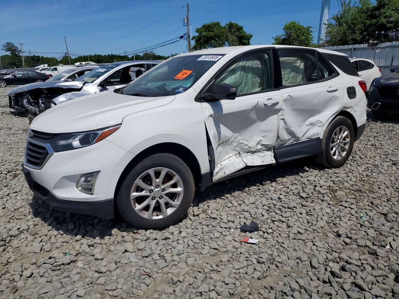 Salvage Chevrolet Equinox Image