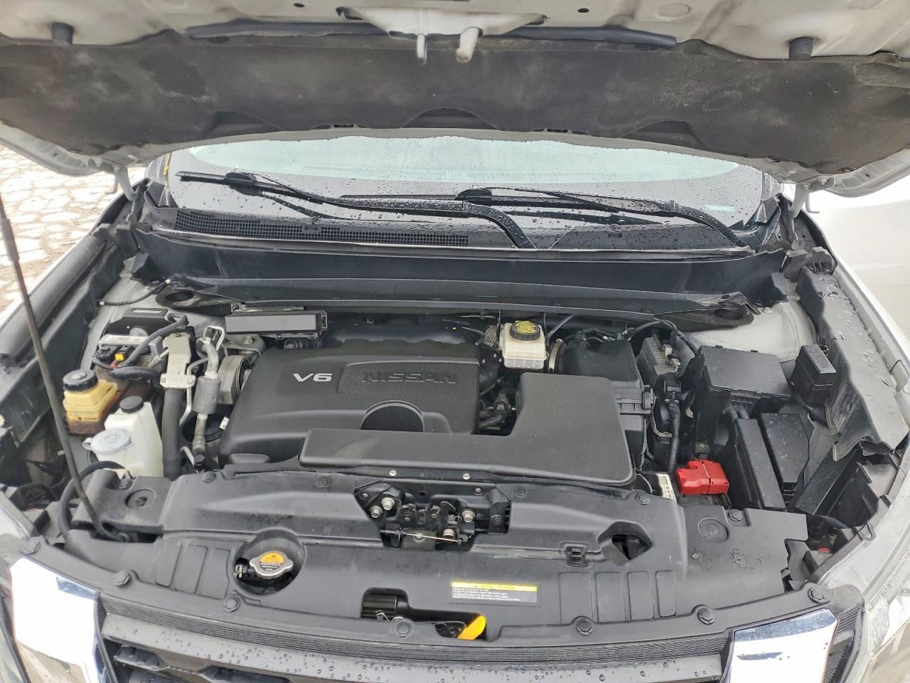 Nissan Pathfinder S