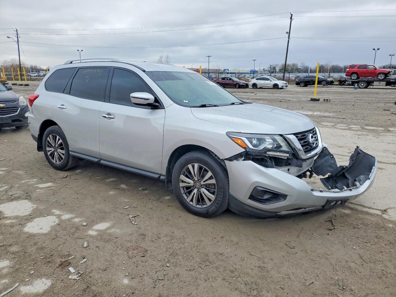 Nissan Pathfinder S