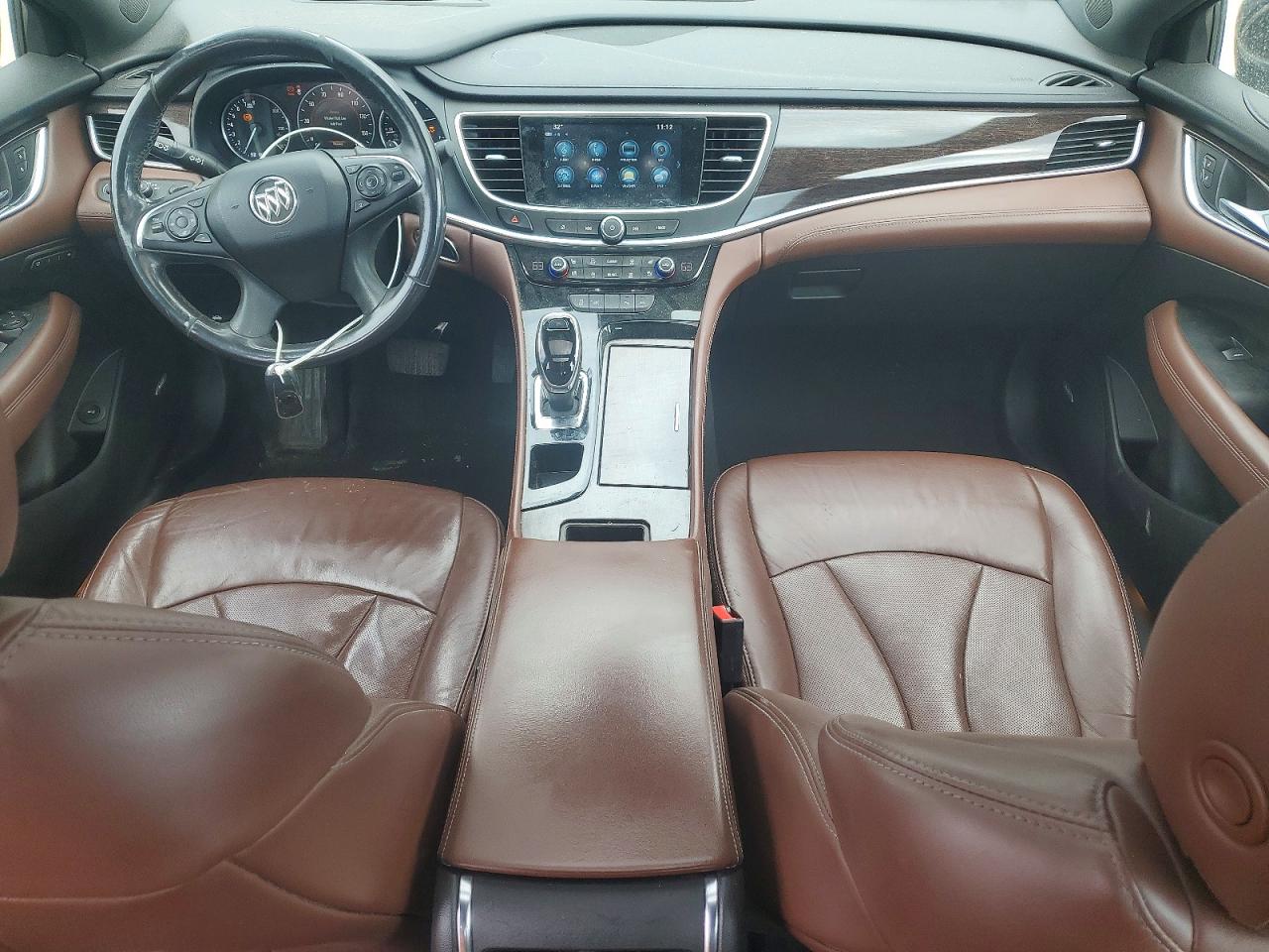Buick LaCrosse Avenir
