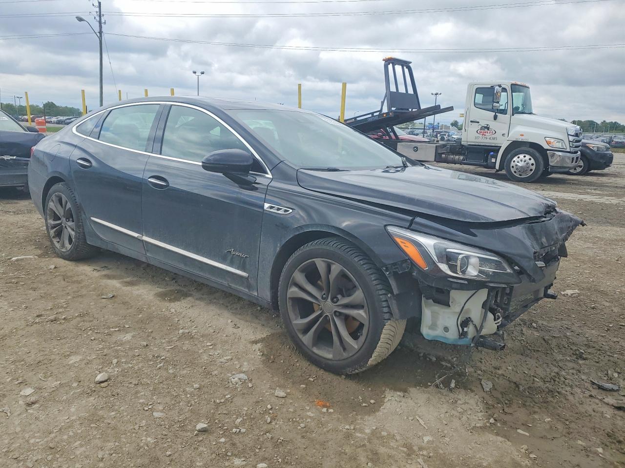 Buick LaCrosse Avenir
