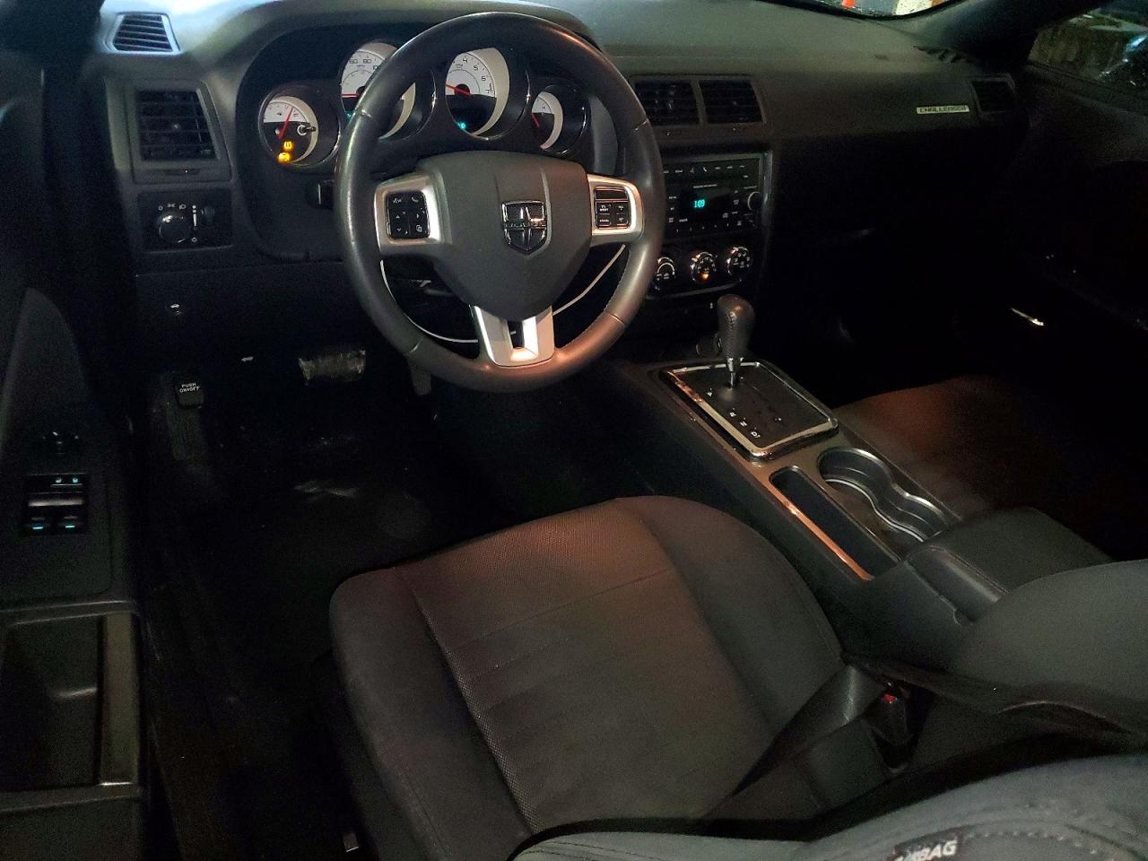 Dodge Challenger Sxt