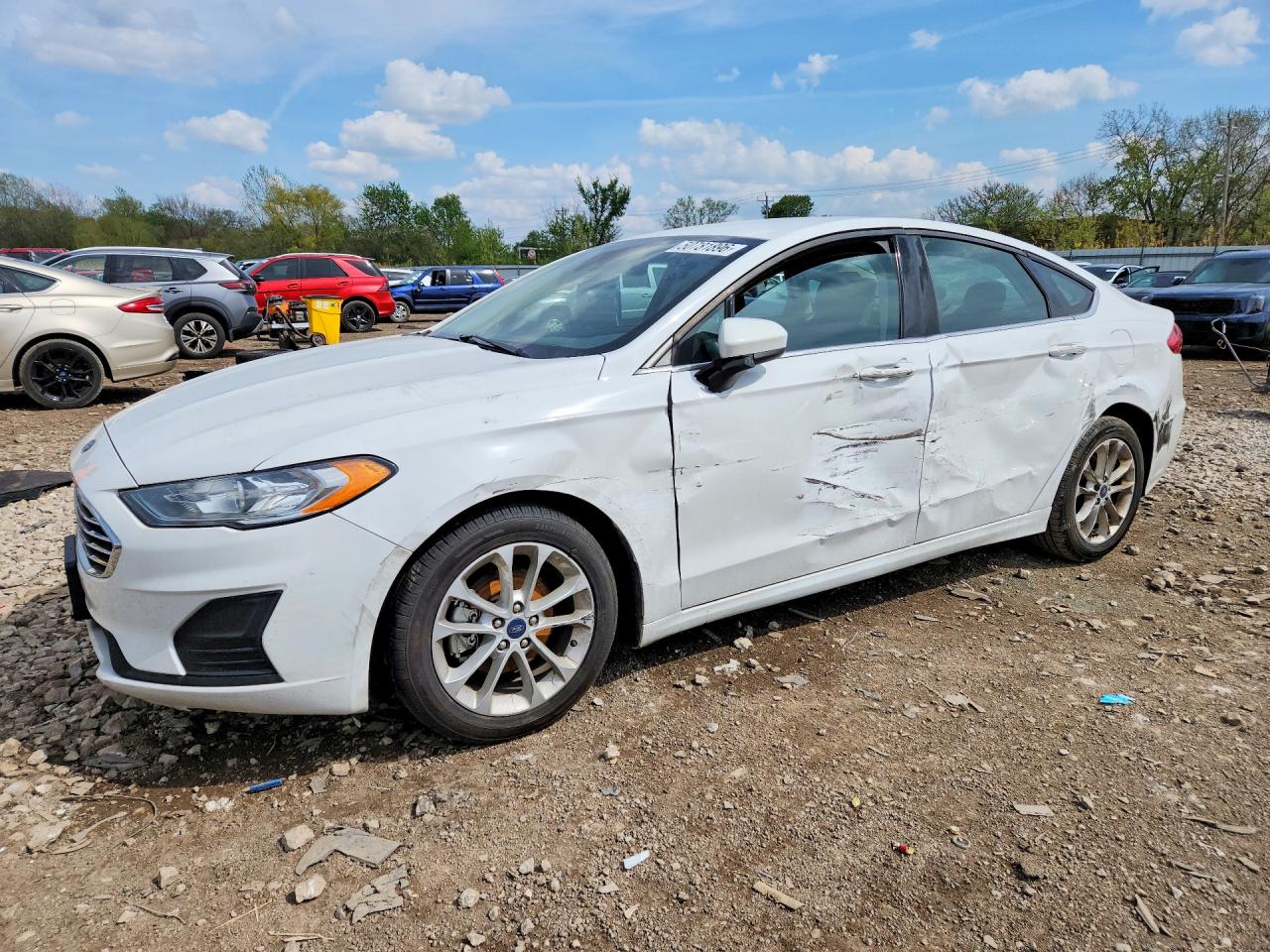 Salvage Ford Fusion Image