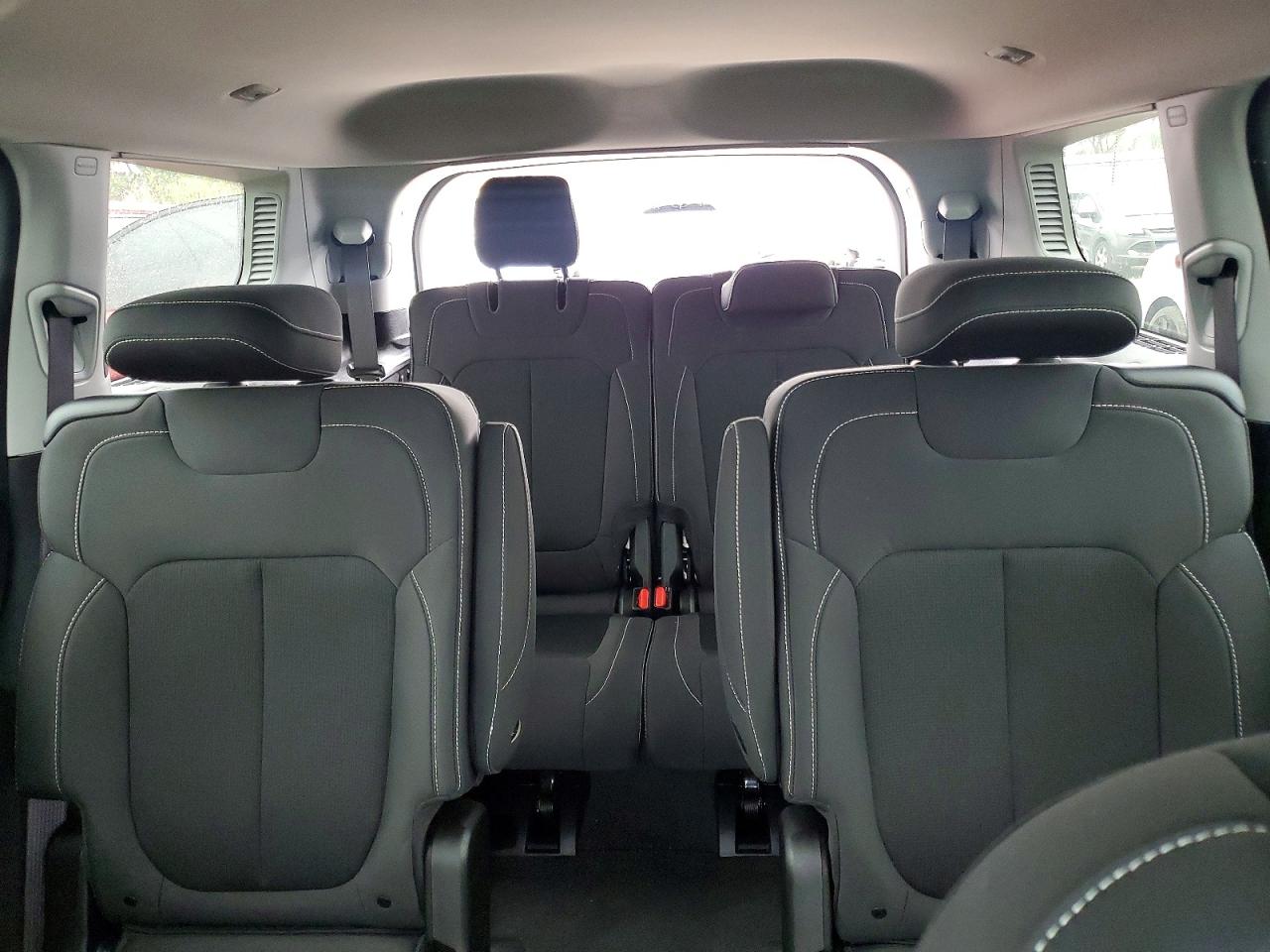 Jeep Cherokee L Laredo