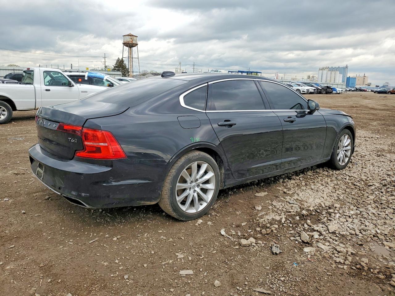 Volvo S90 T6 Momentum
