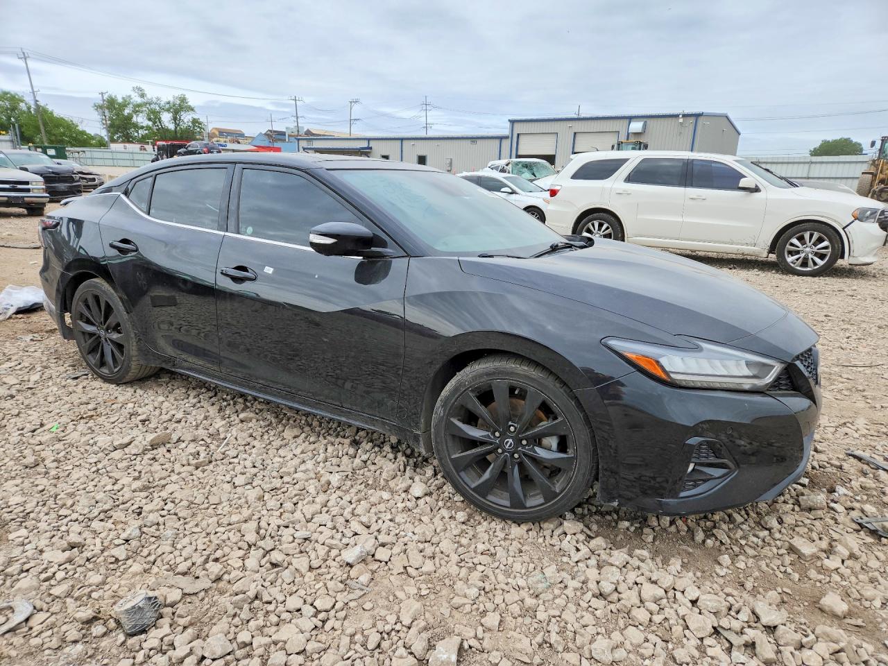 Nissan Maxima Sr
