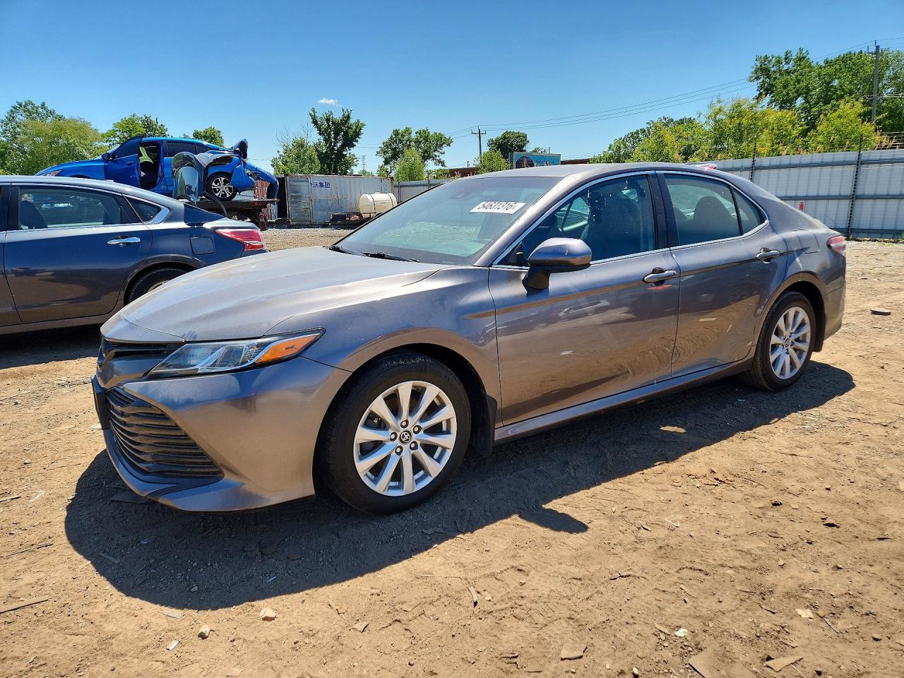 Salvage Toyota Camry Image