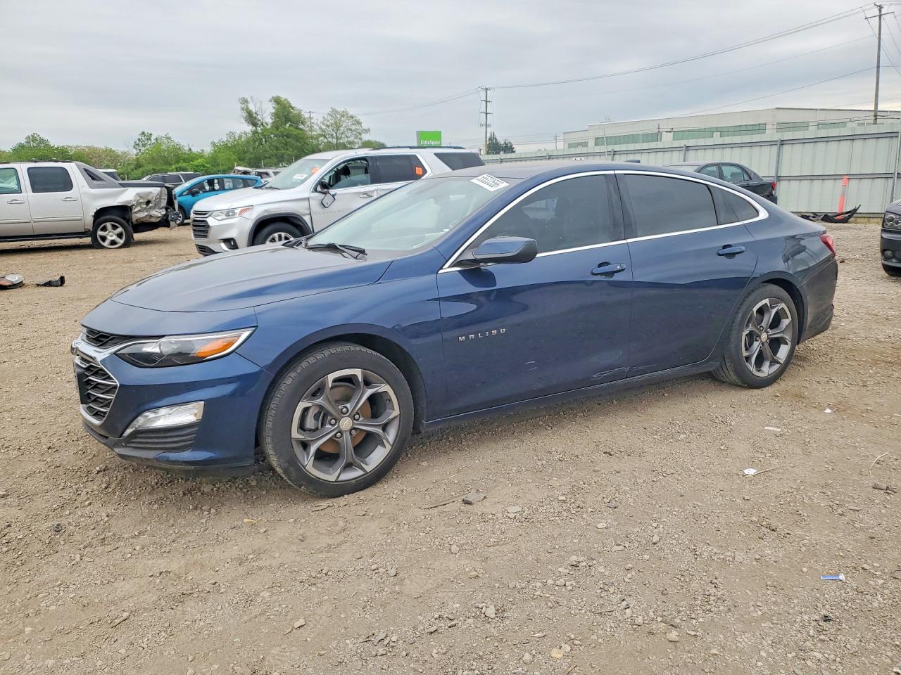 Salvage Chevrolet Malibu Image