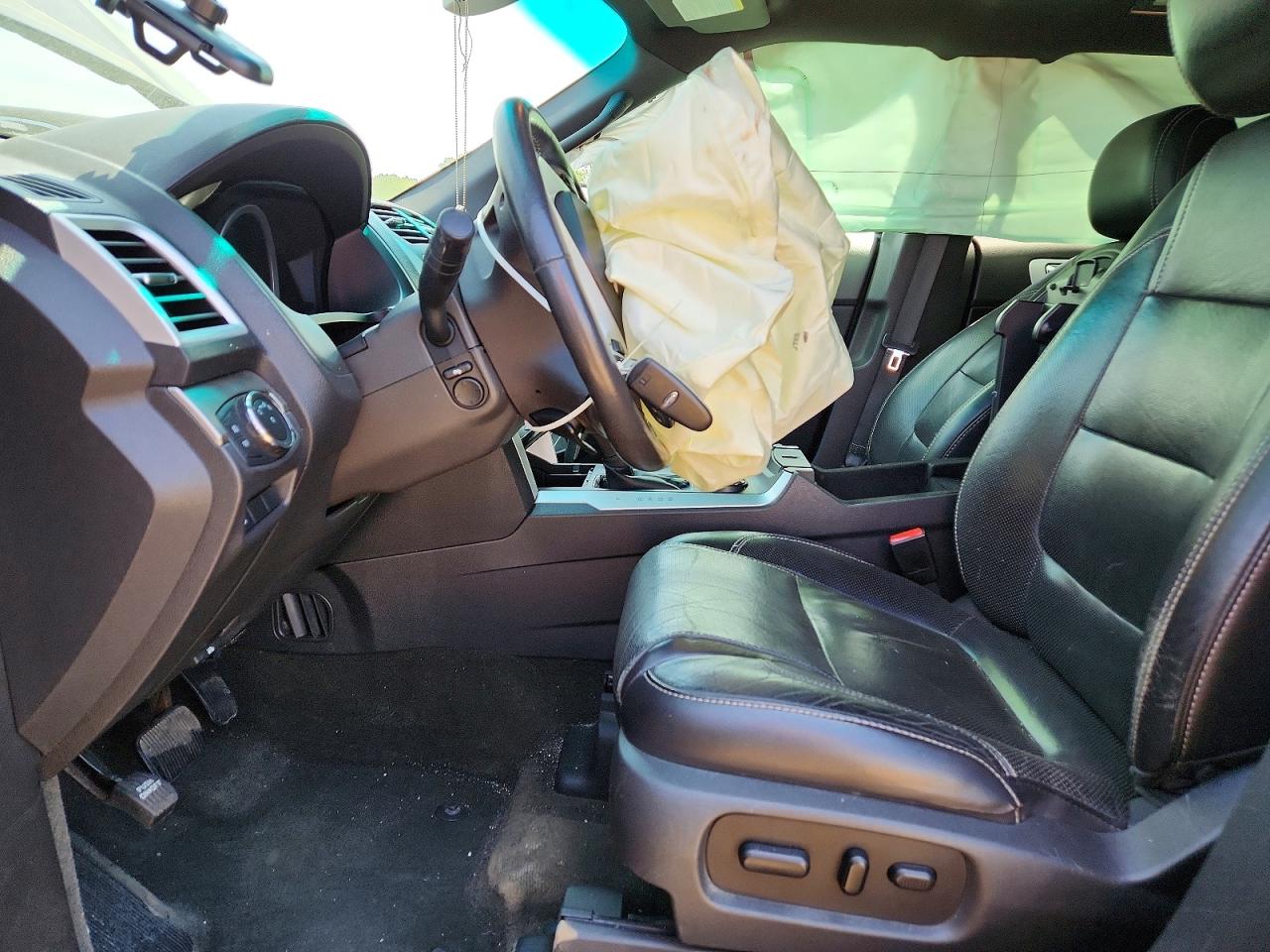Ford Explorer Sport