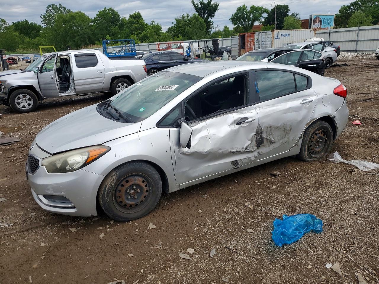 2015 Kia Forte KNAFX4A60F5******