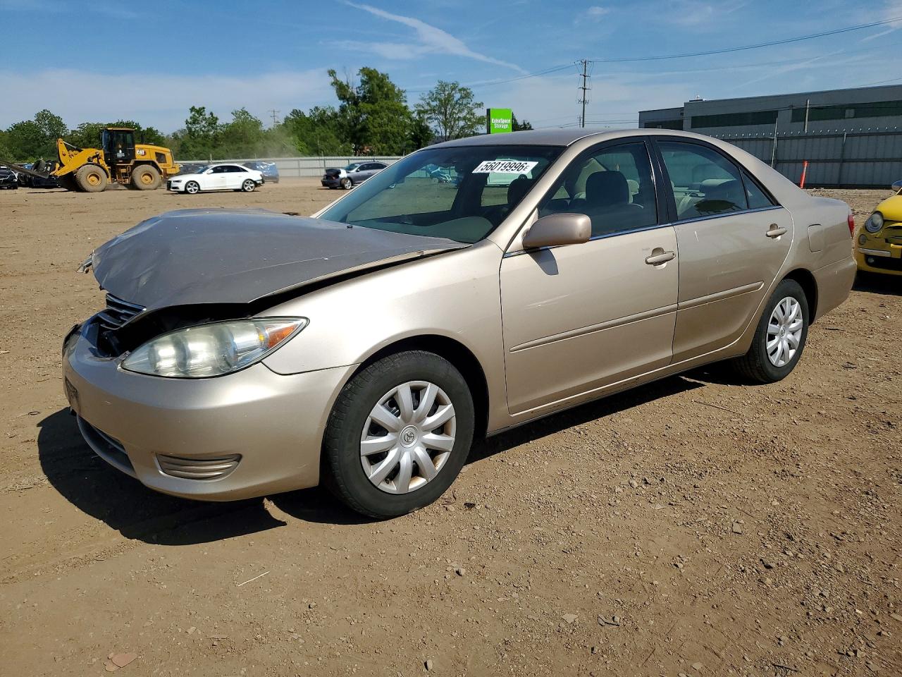 Salvage Toyota Camry Image