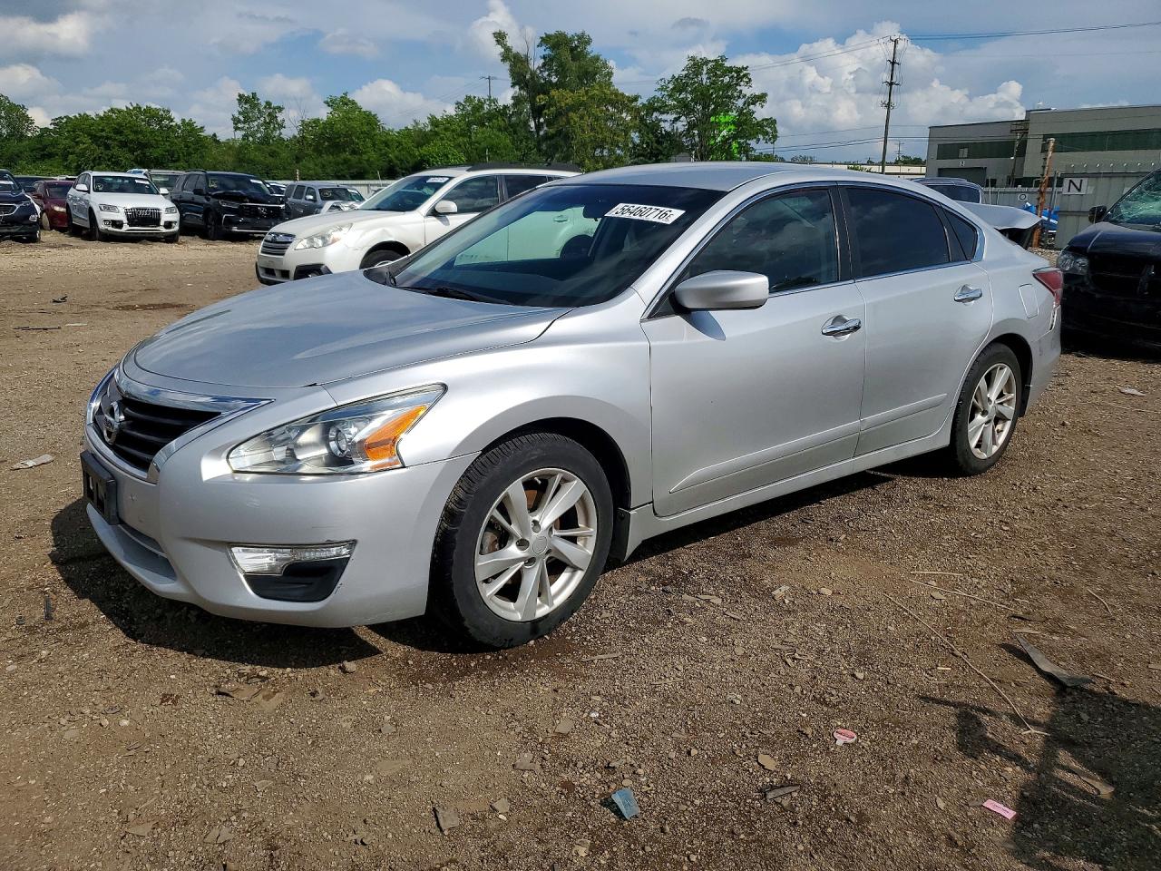 Salvage Nissan Altima Image