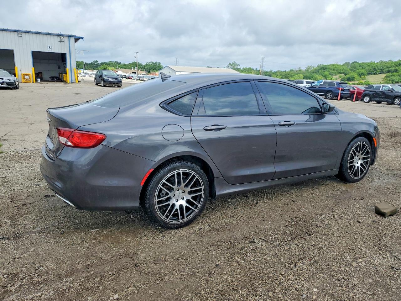 Chrysler 200 S