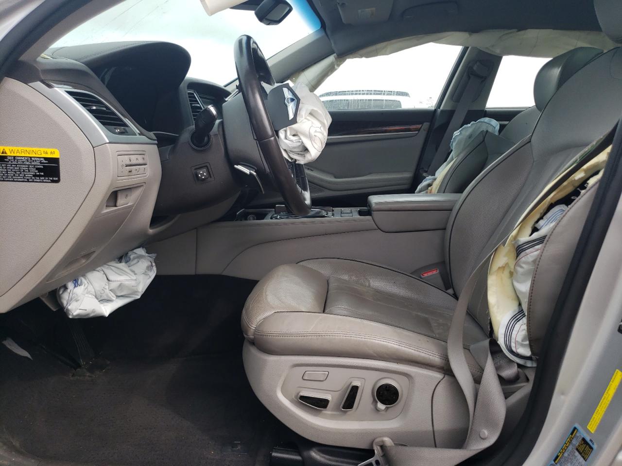 Hyundai Genesis 3.8l