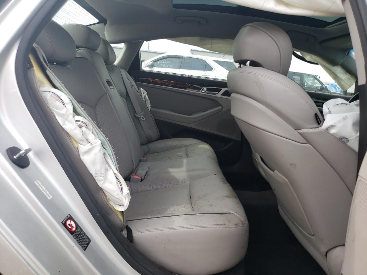Hyundai Genesis 3.8l