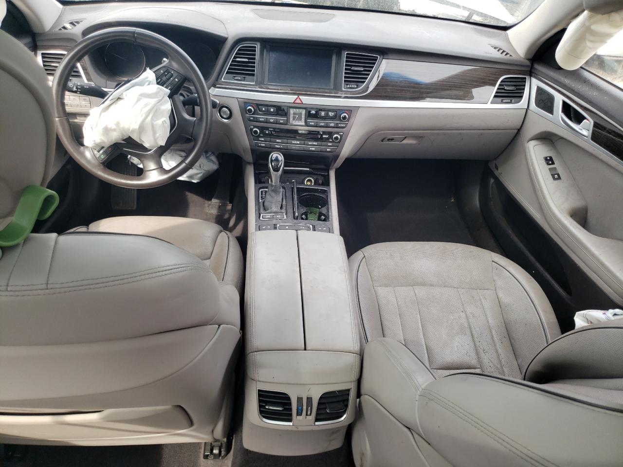 Hyundai Genesis 3.8l
