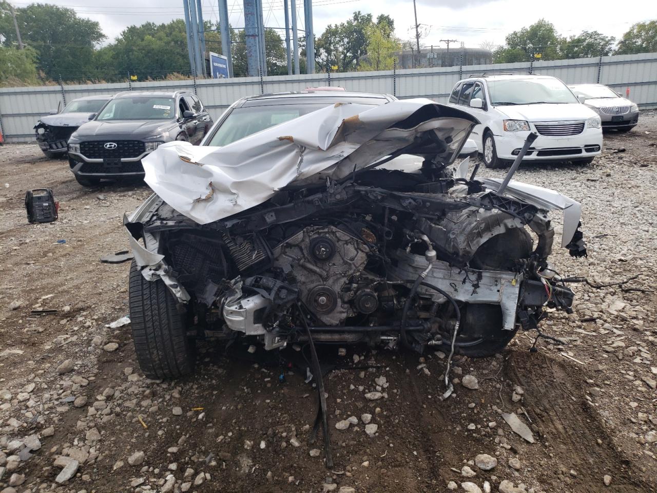 Hyundai Genesis 3.8l