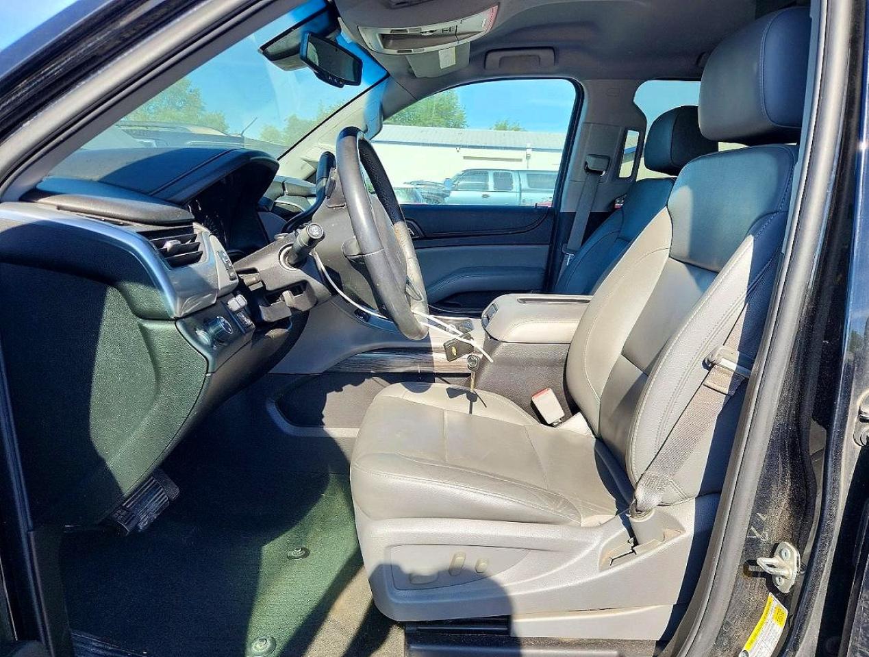 Chevrolet Suburban C1500 Lt