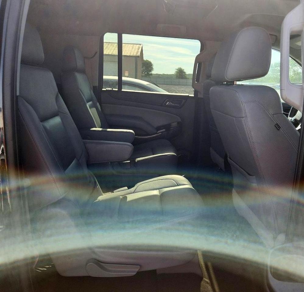 Chevrolet Suburban C1500 Lt