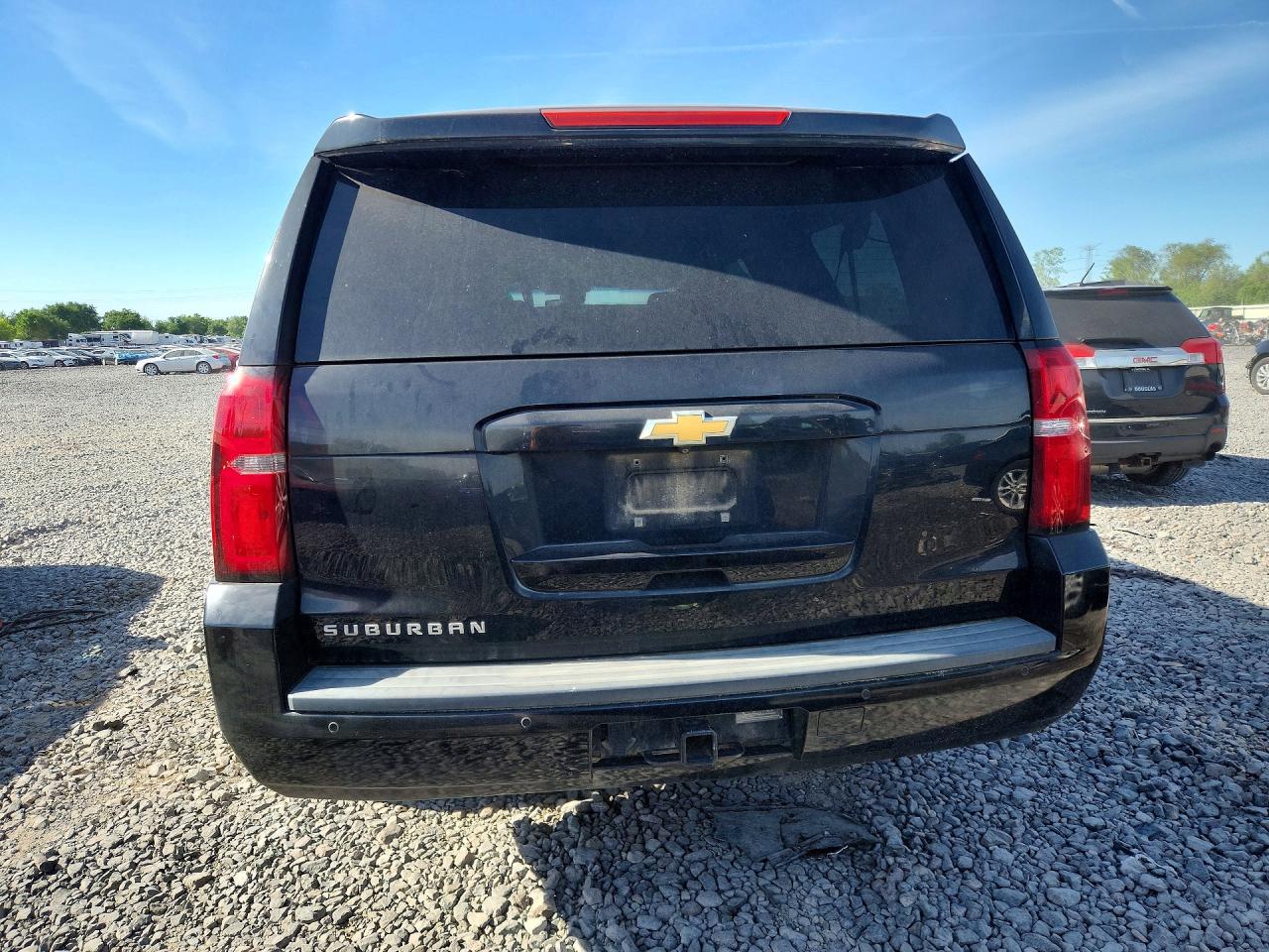 Chevrolet Suburban C1500 Lt