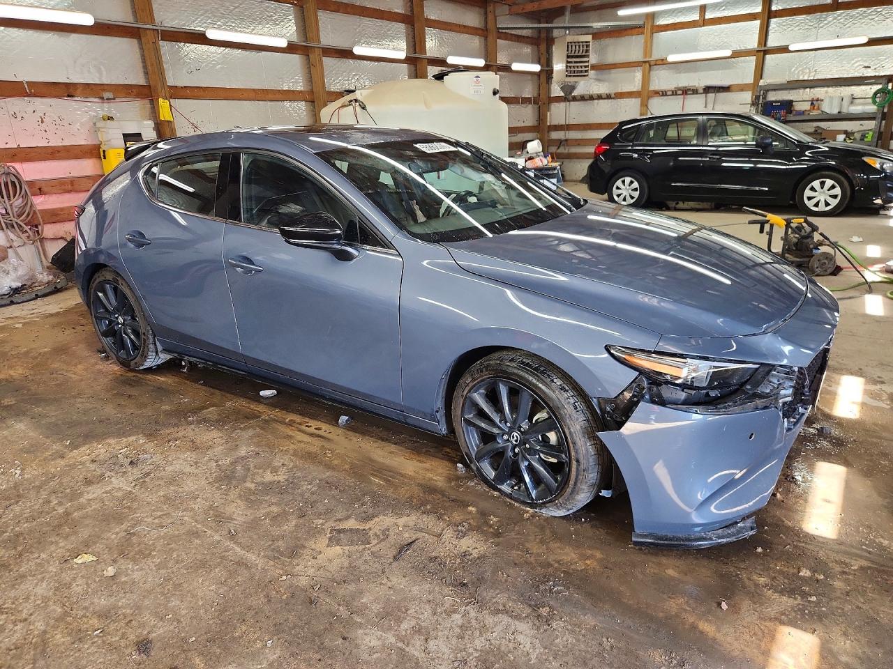 Mazda 3 Premium Plus