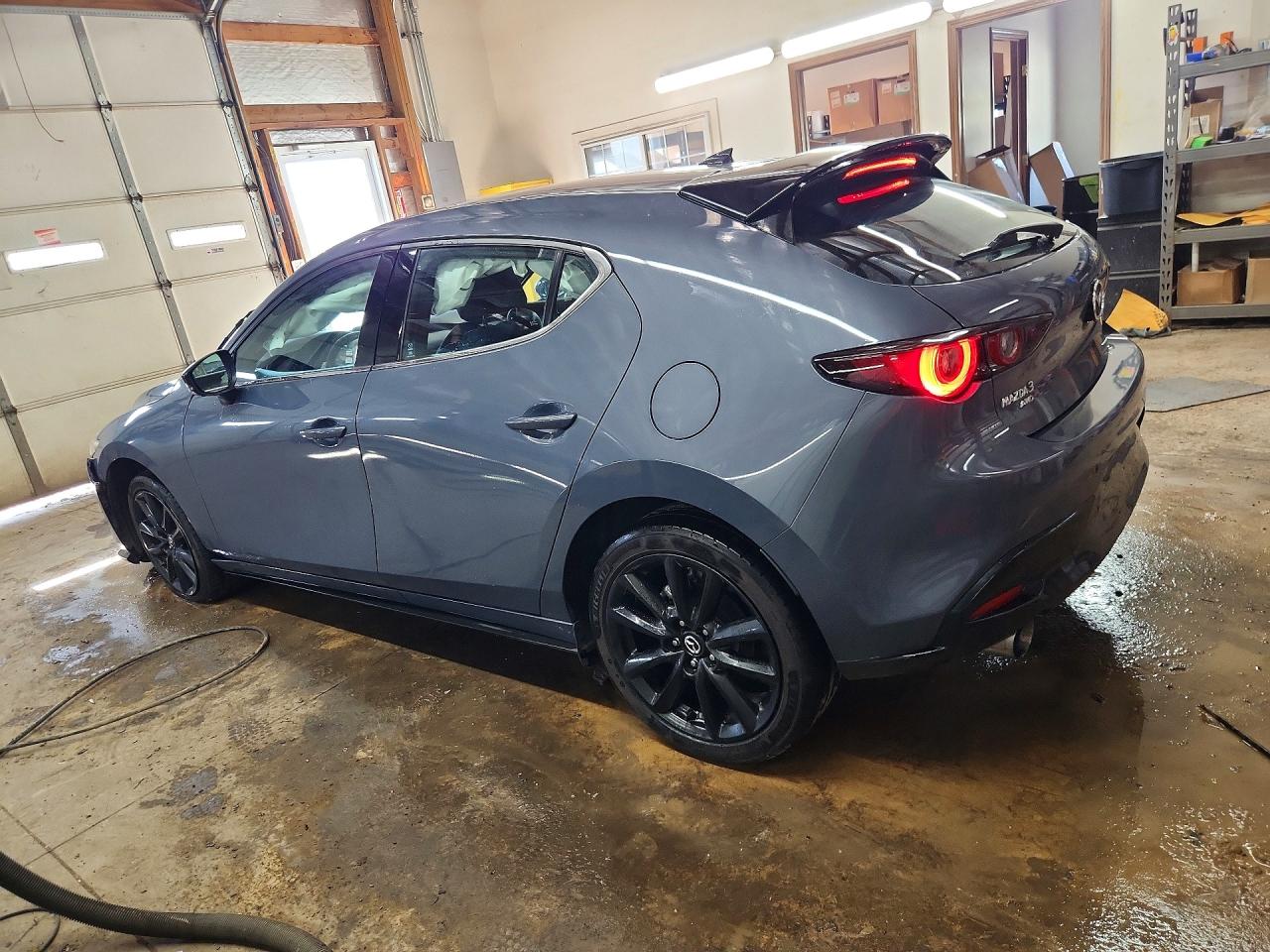 Mazda 3 Premium Plus