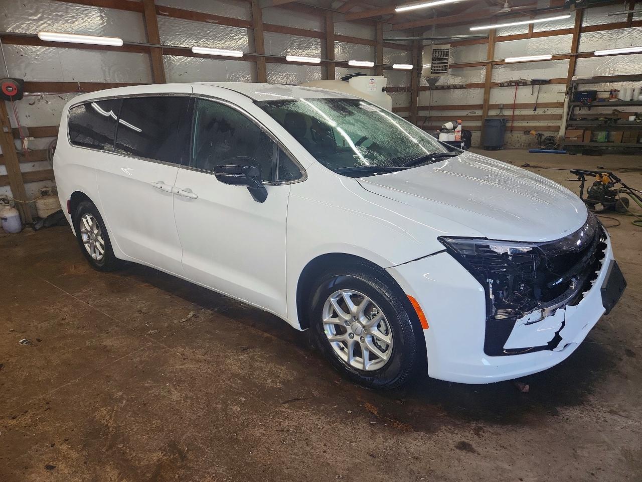 Chrysler Pacifica Select