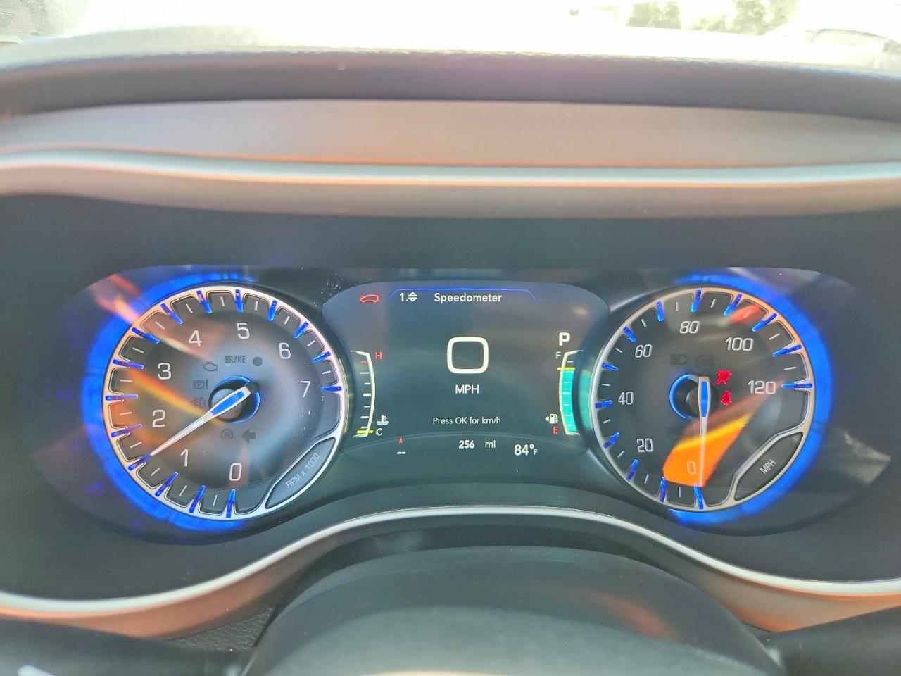 Chrysler Pacifica Select