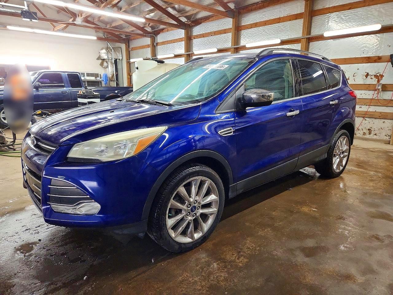 Salvage Ford Escape Image