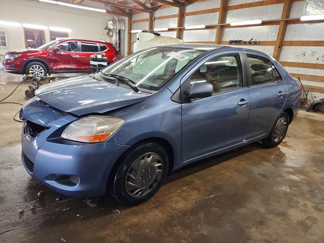 Salvage Toyota Yaris Image