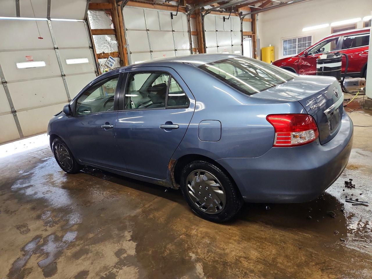 Toyota Yaris Base
