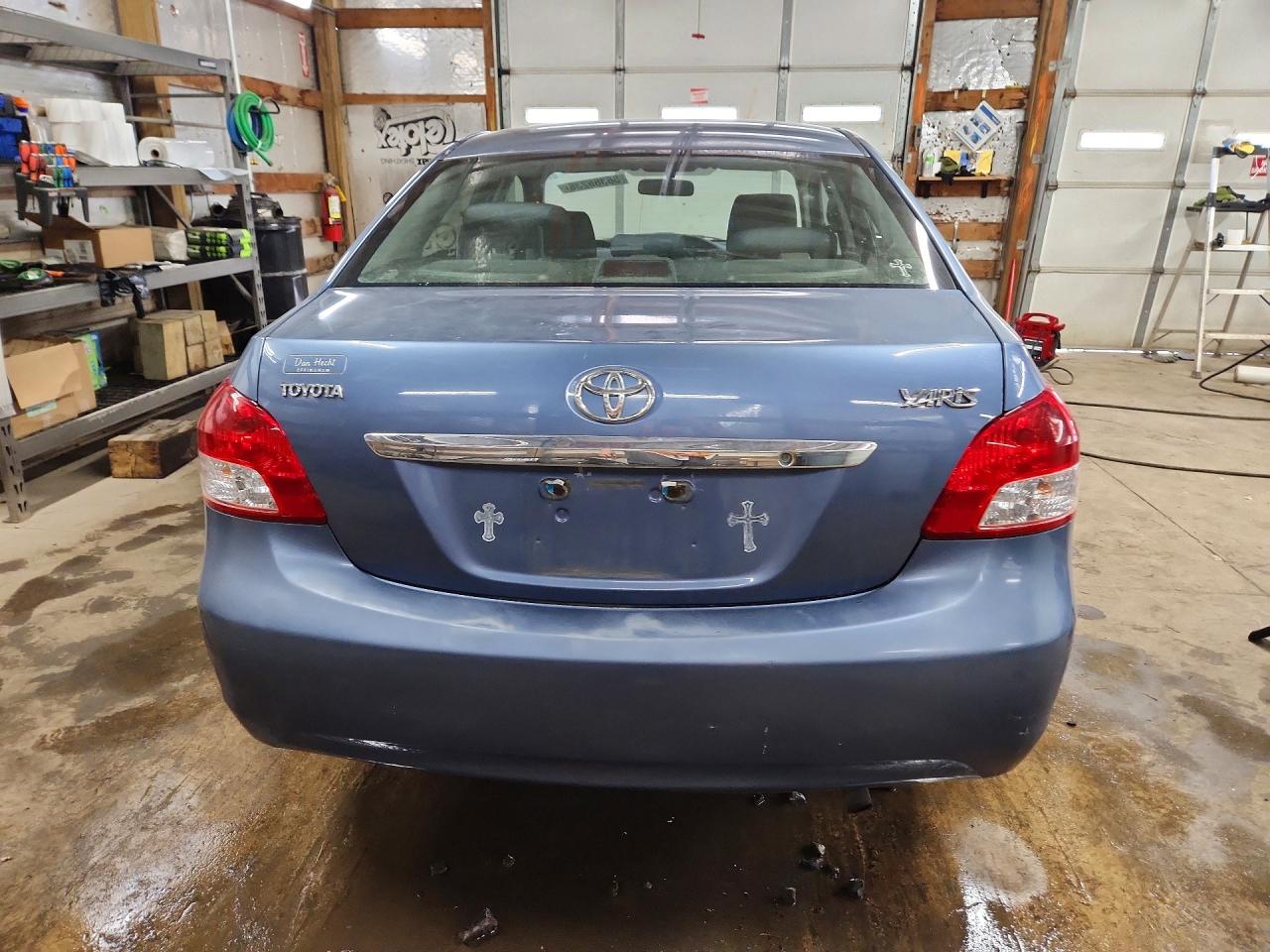 Toyota Yaris Base