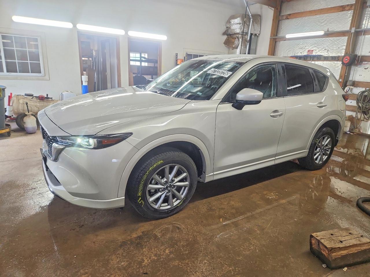 Salvage Mazda Cx Image