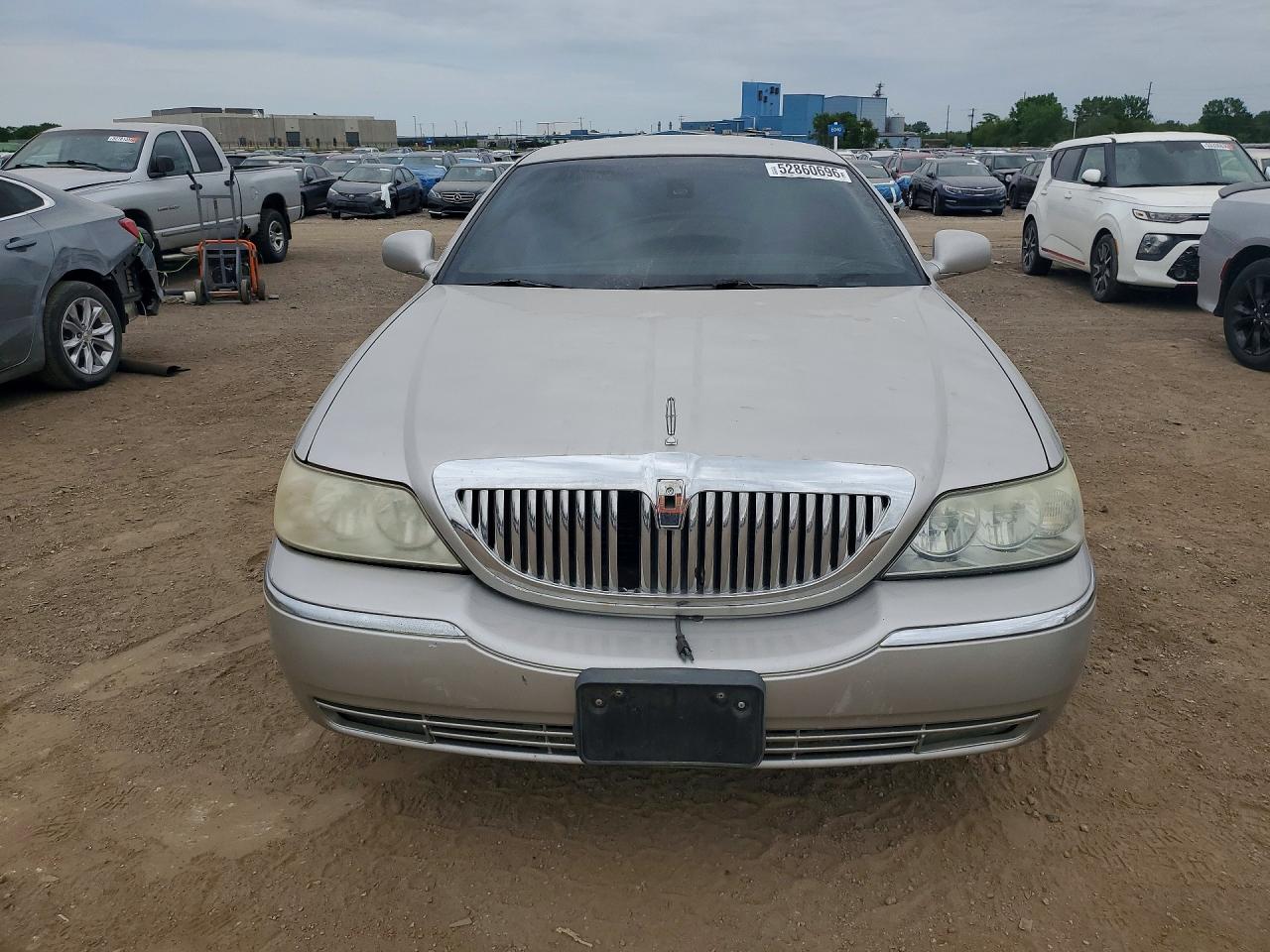 Lincoln Towncar Cartier