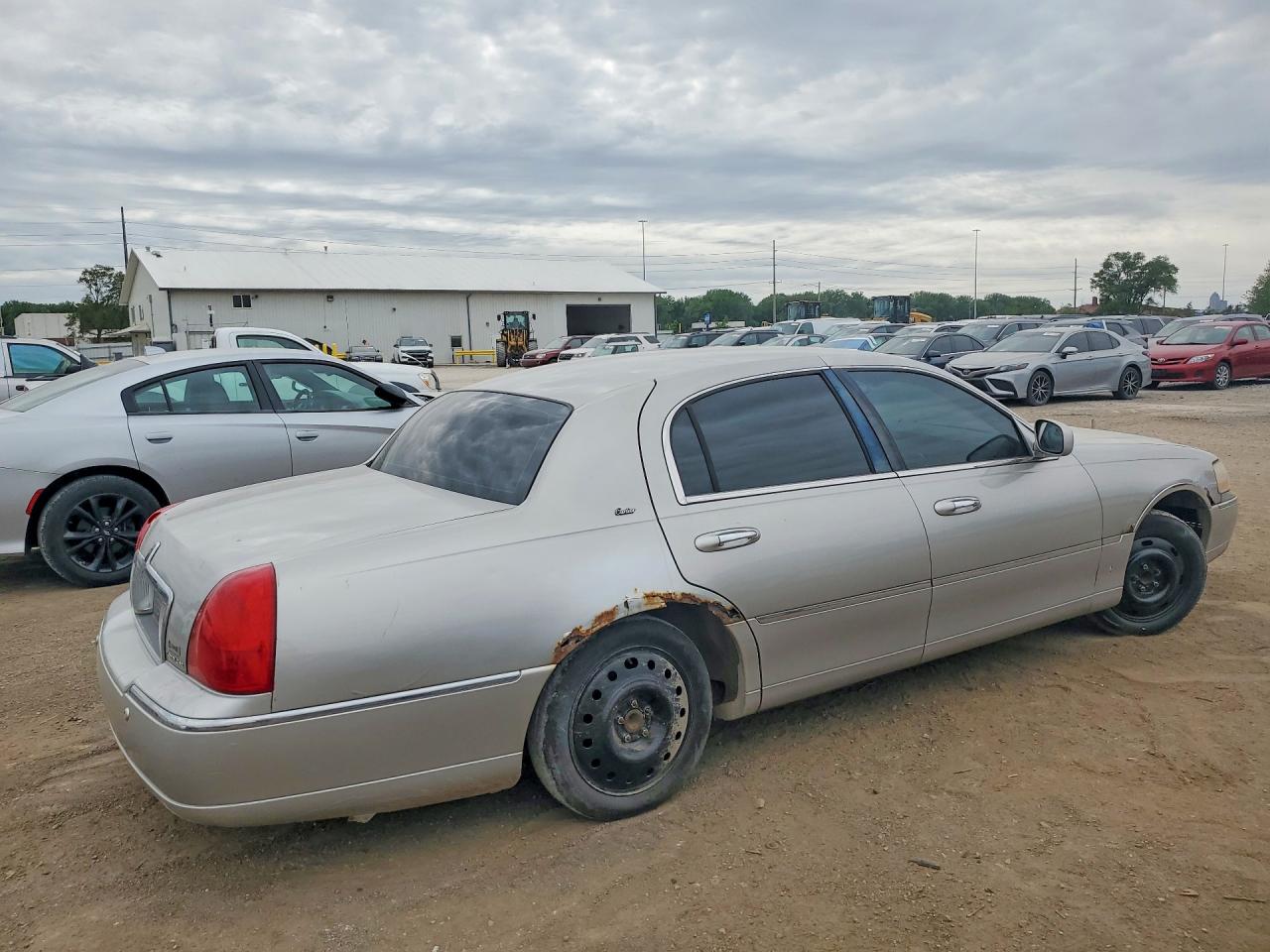 Lincoln Towncar Cartier