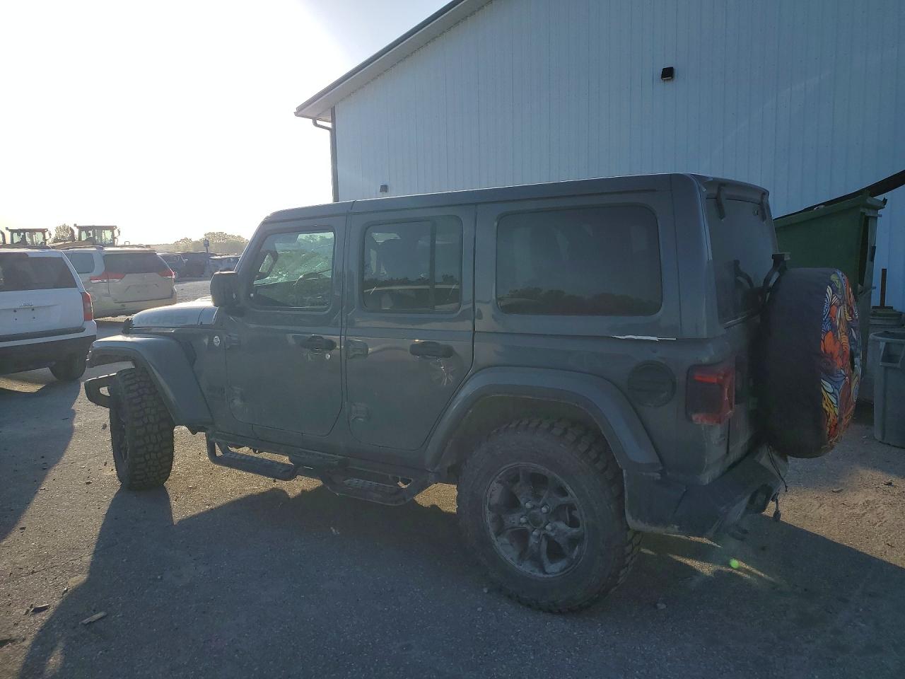 Jeep Wrangler Sahara