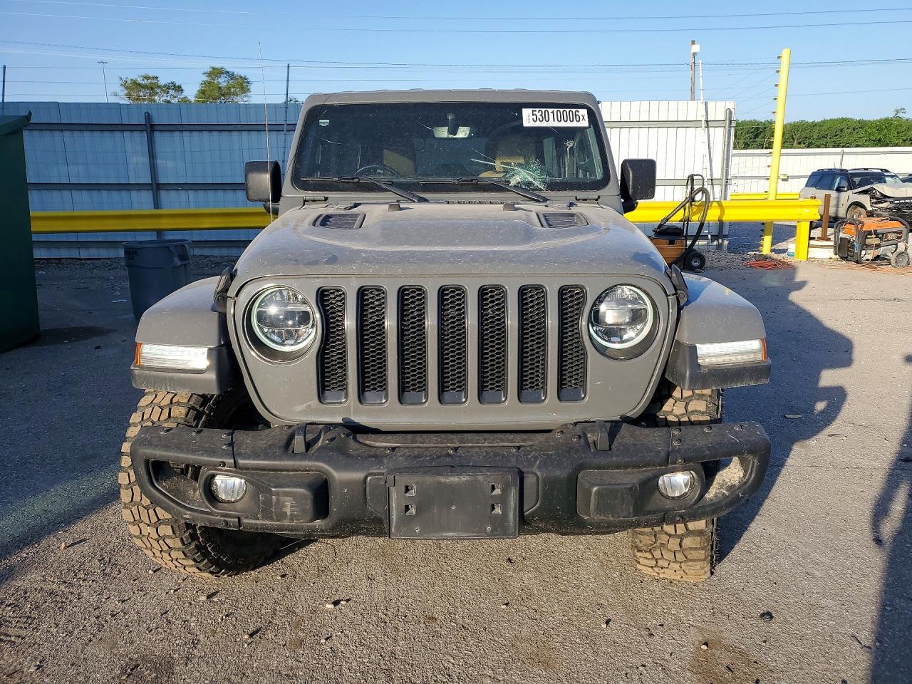 Jeep Wrangler Sahara