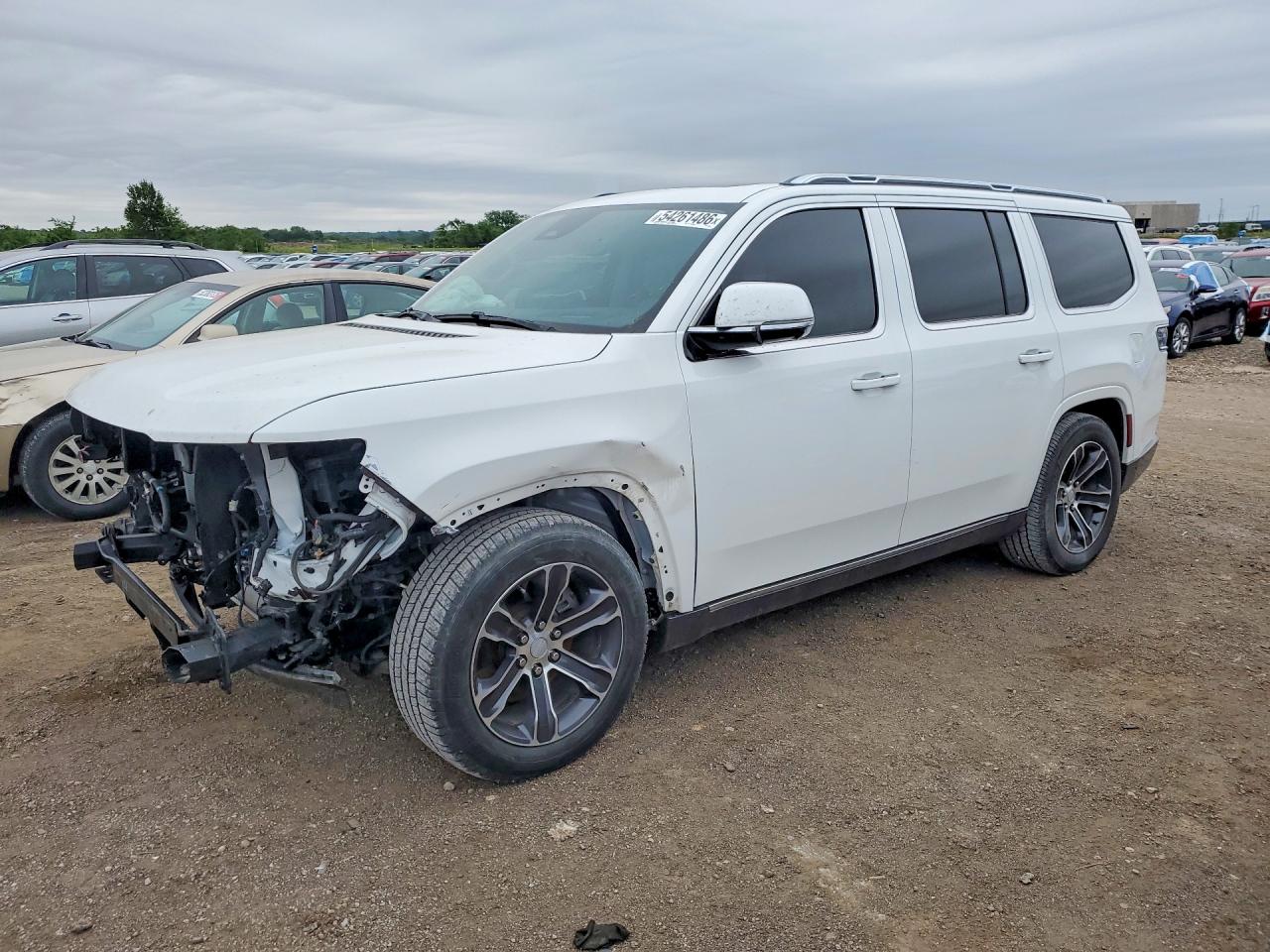 Salvage Jeep Grand Wagoneer Image