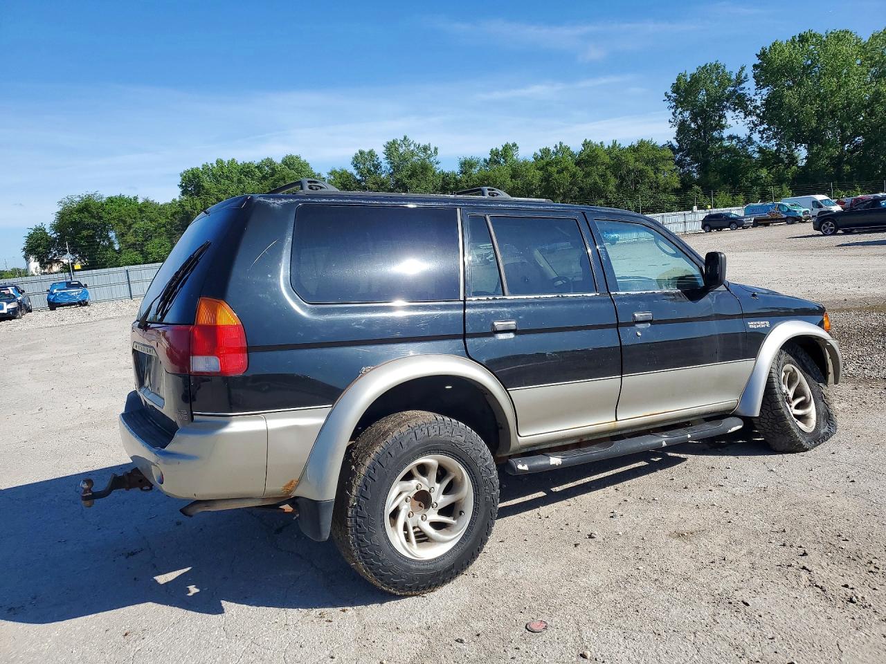 Mitsubishi Montero Sport Ls