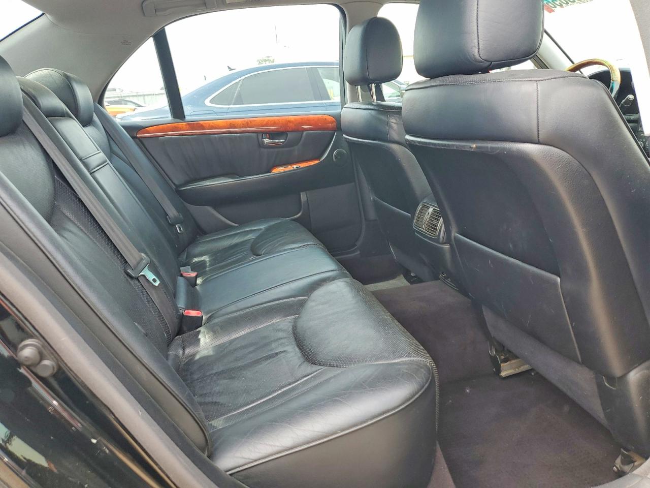 Lexus LS 430