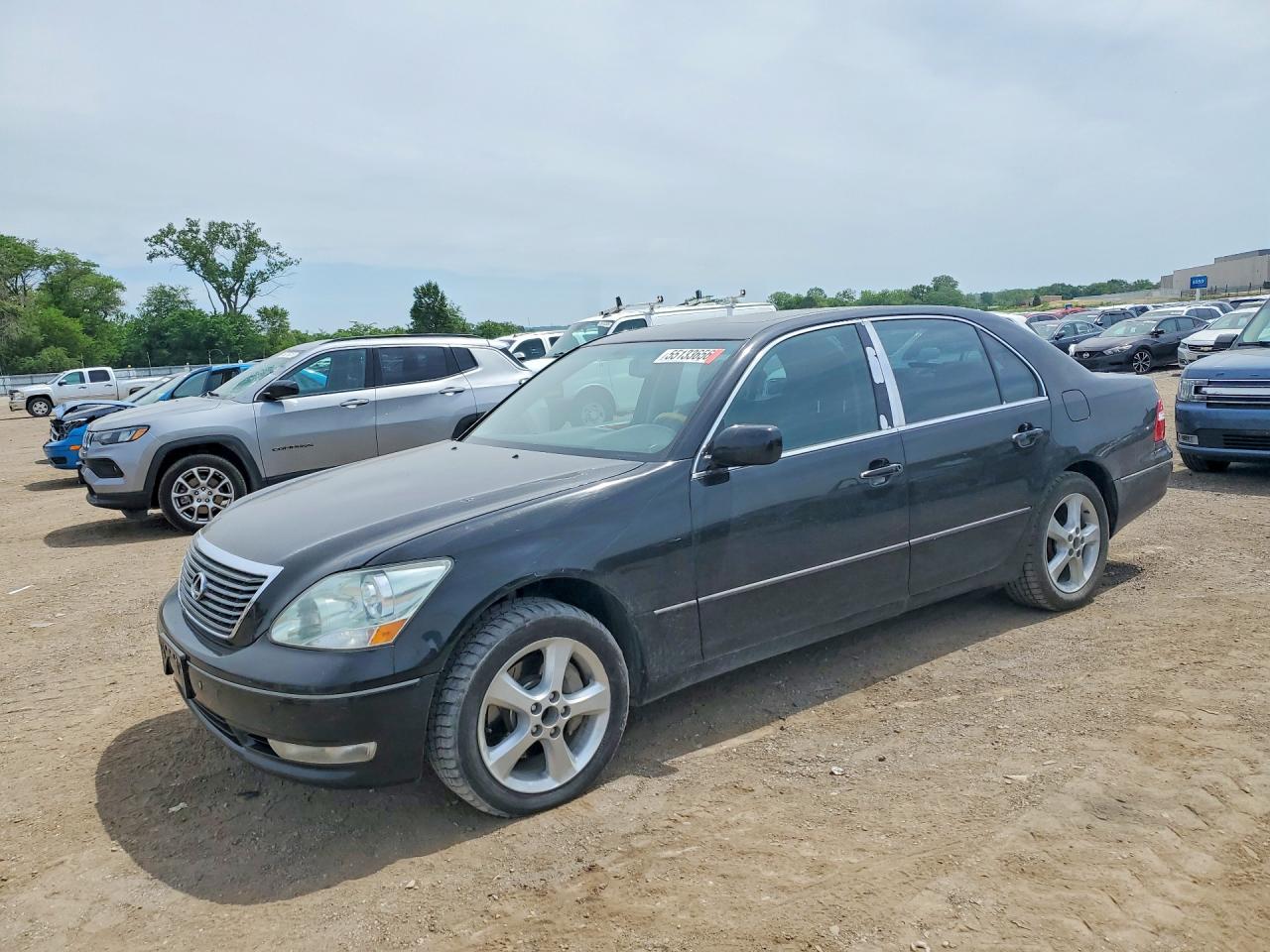 Salvage Lexus LS Image