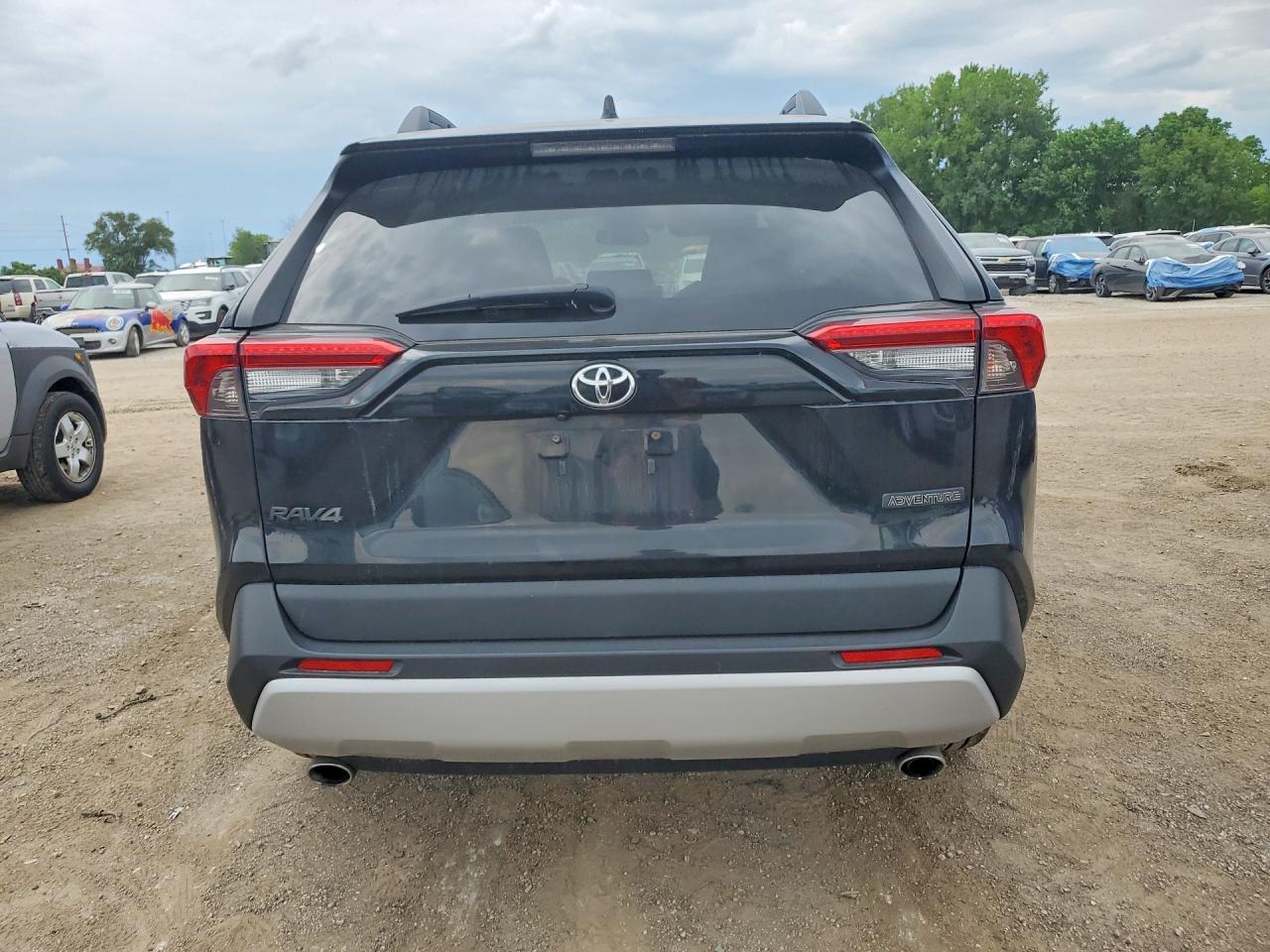 Toyota RAV4 Adventure