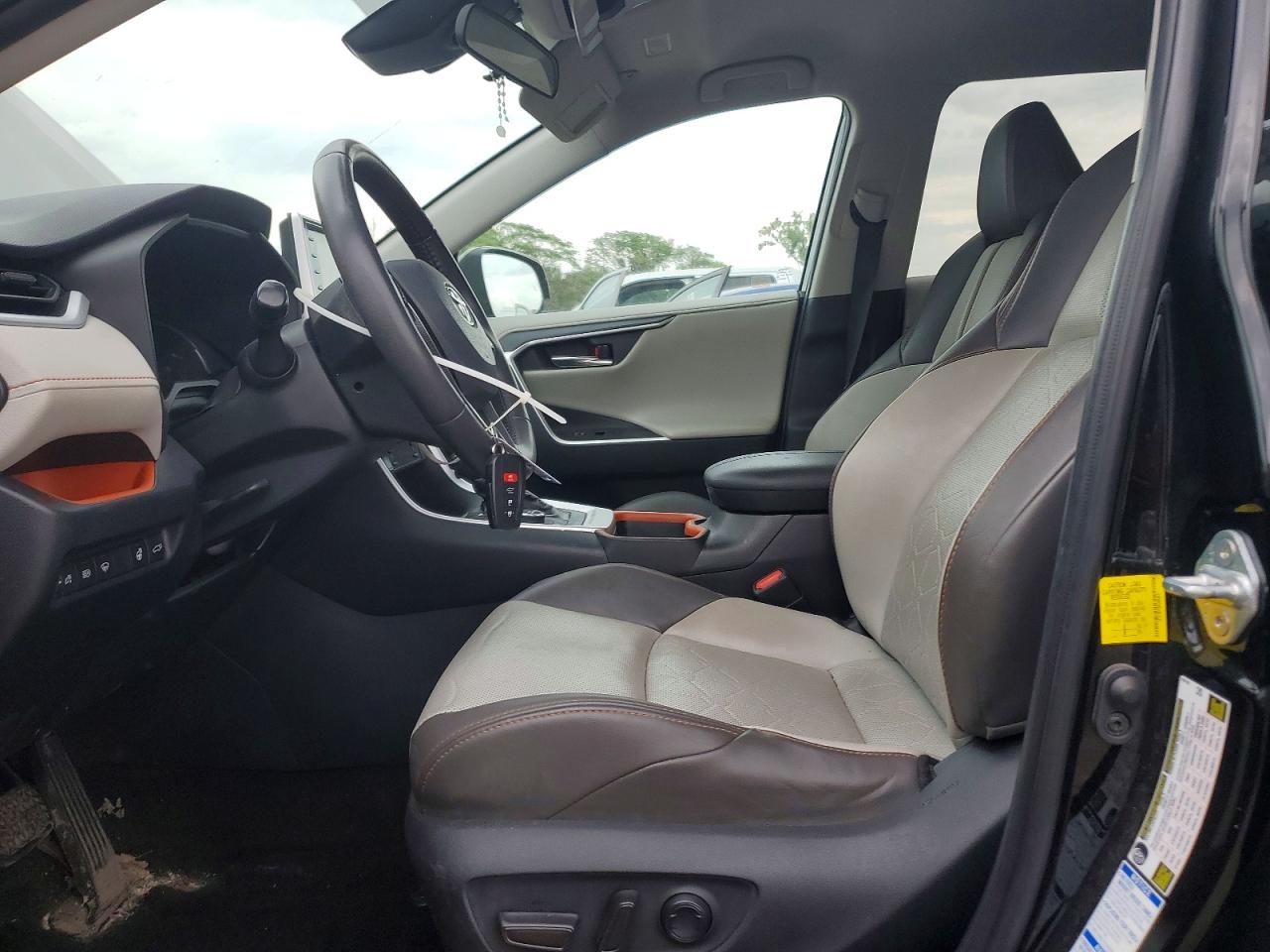 Toyota RAV4 Adventure