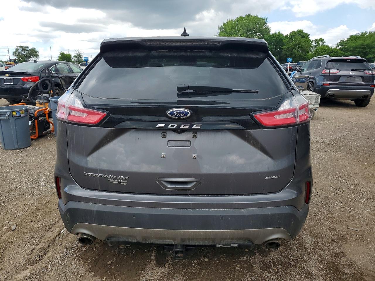 Ford Edge Titanium