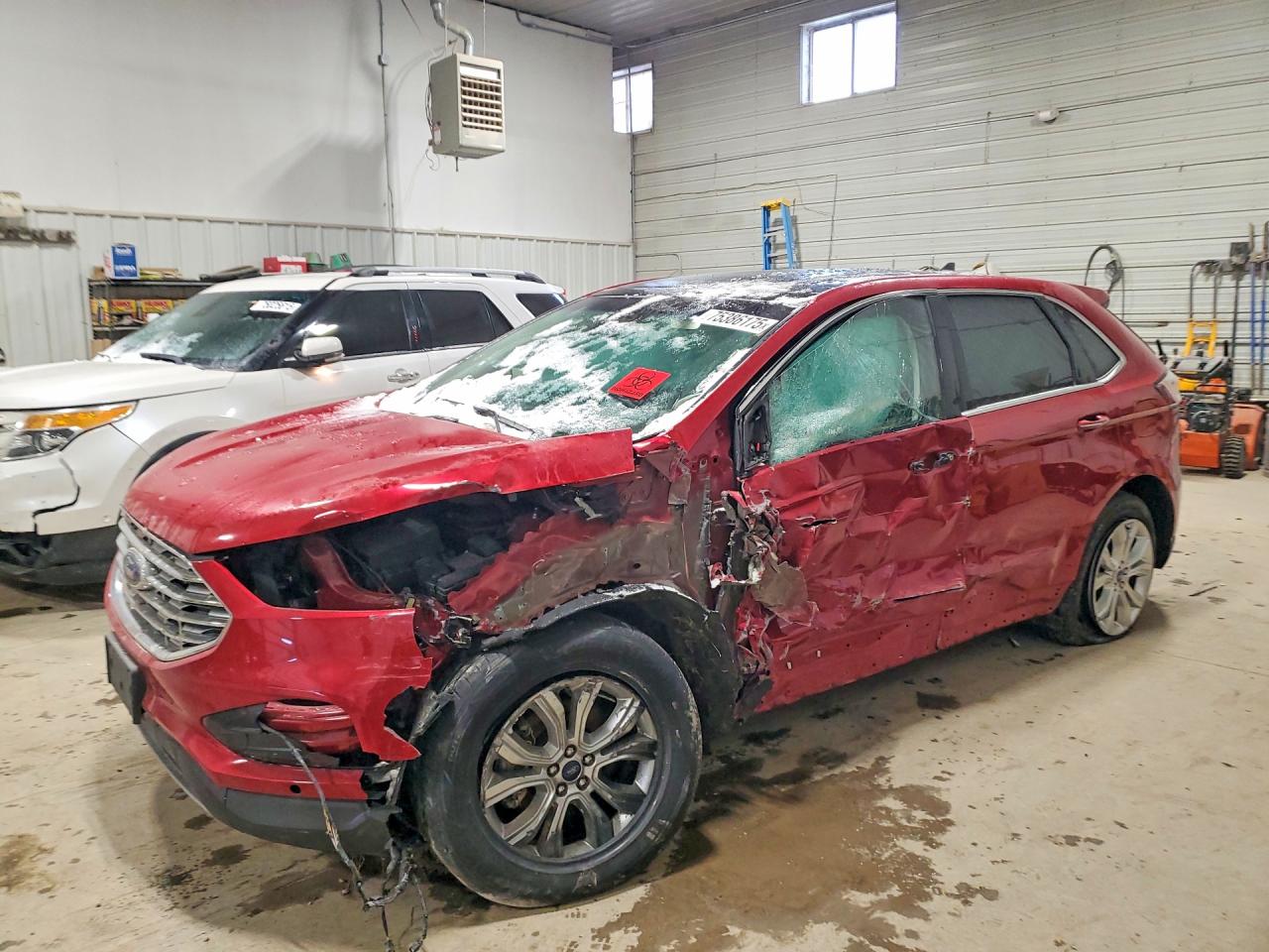 Salvage Ford Edge Image