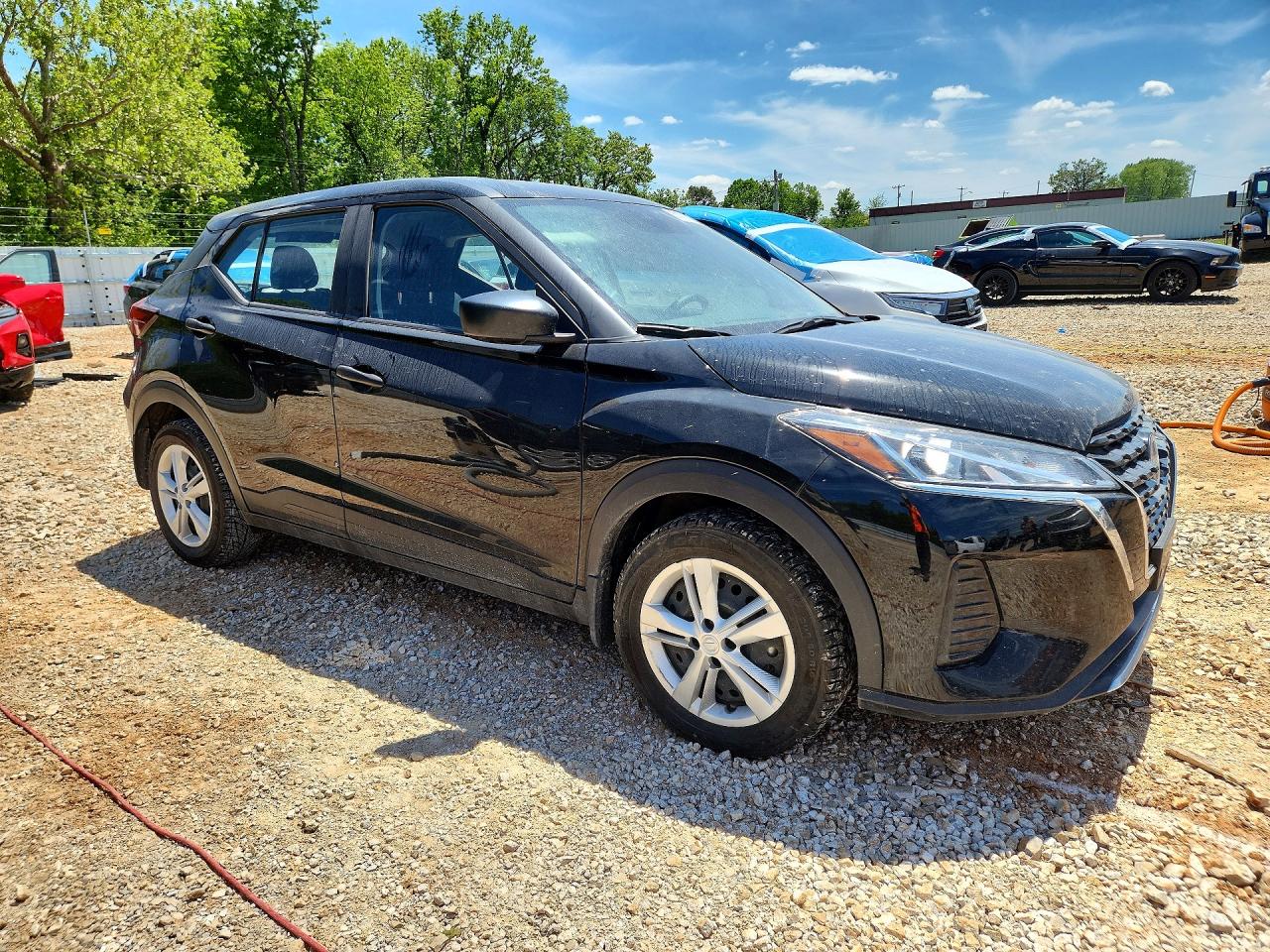 Nissan Kicks S