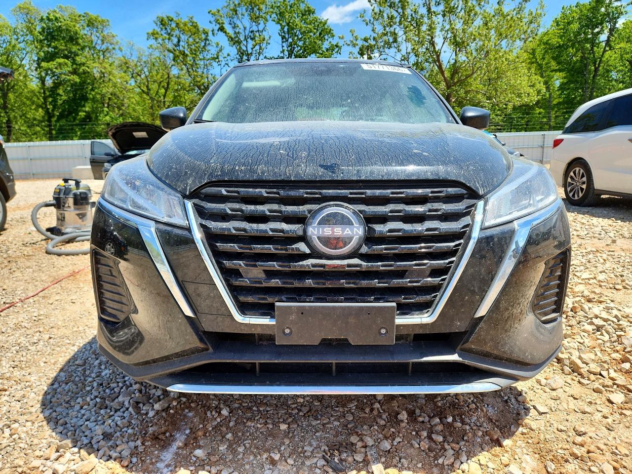 Nissan Kicks S