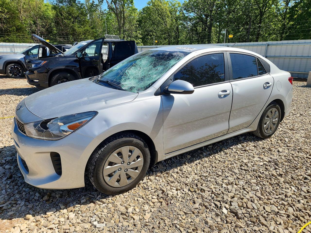 Salvage Kia Rio Image