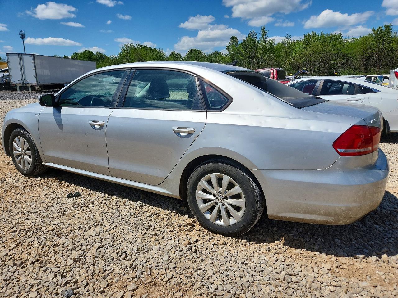 Volkswagen Passat S