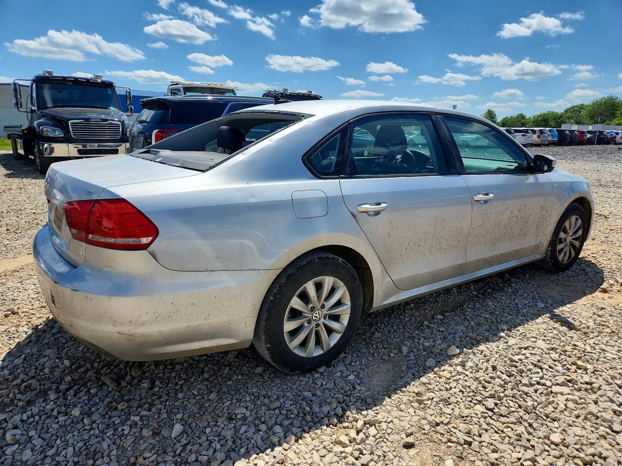 Volkswagen Passat S